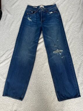 Universal Thread Men's Dark Blue Relaxed Fit Distressed Jeans